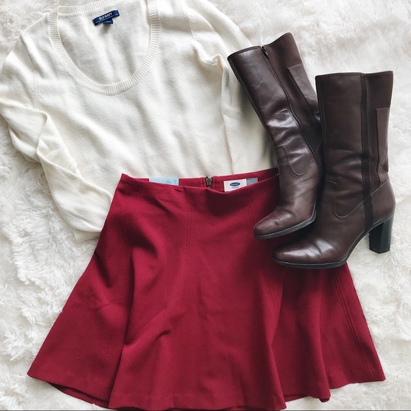 Old Navy Dresses & Skirts - NWT Old Navy red skater skirt